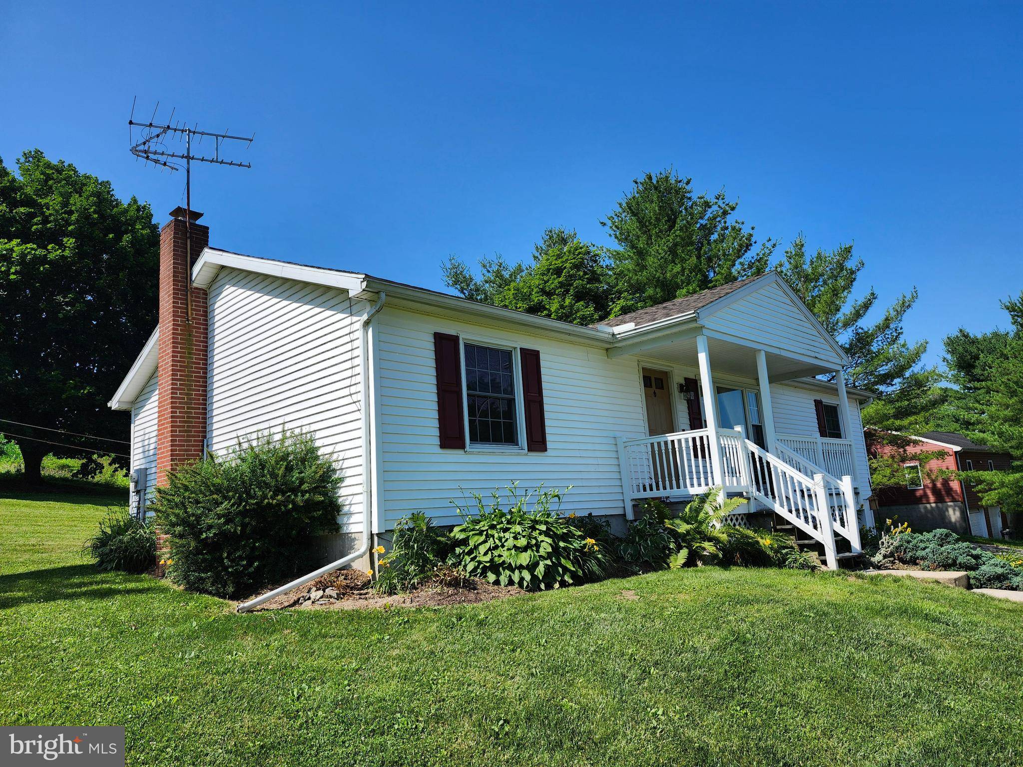 Lititz, PA 17543,318 LONG LN