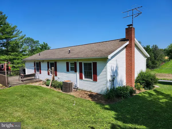 Lititz, PA 17543,318 LONG LN