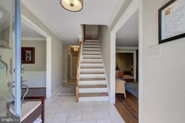 Chevy Chase, MD 20815,9004 LEVELLE DR