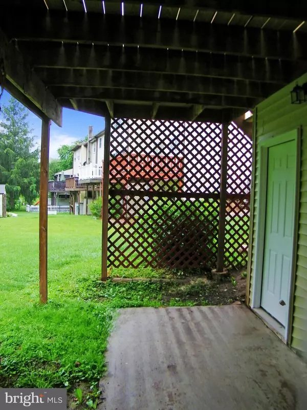 Etters, PA 17319,32 WHITE DOGWOOD DR