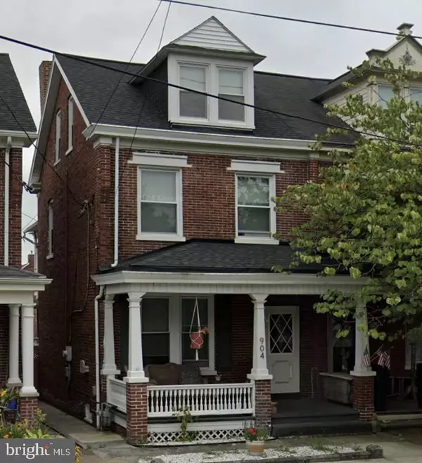 904 LOCUST ST, Columbia, PA 17512