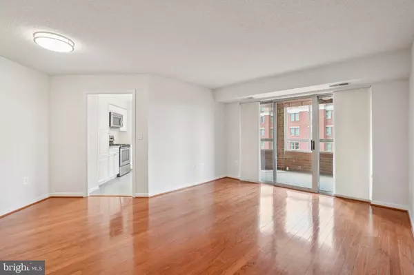Alexandria, VA 22314,2181 JAMIESON AVE #1102
