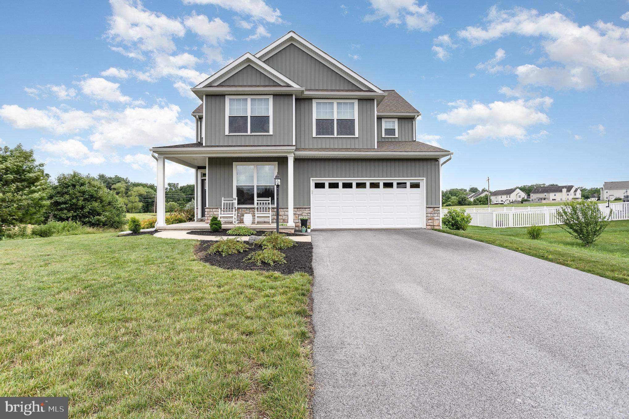 3843 COUNTRY DR, Dover, PA 17315