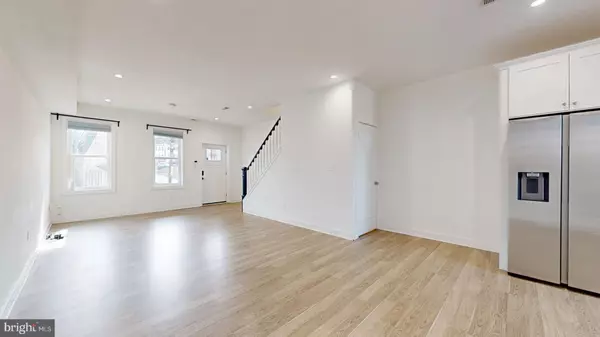 Washington, DC 20020,1448 V ST SE