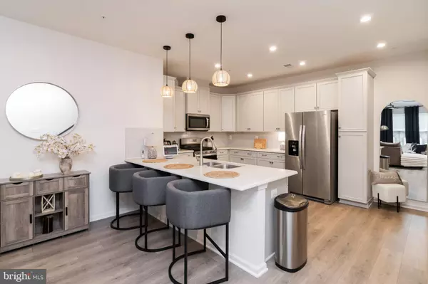 7808 UNION HILL DR, Hanover, MD 21076