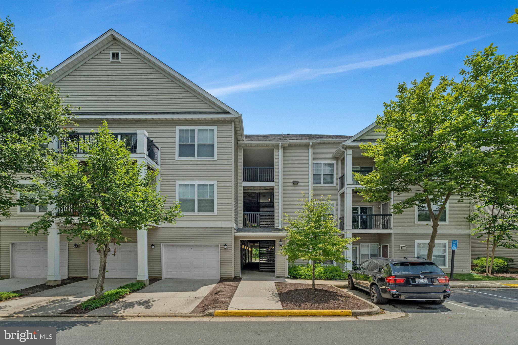 13329-G CONNOR DR #G, Centreville, VA 20120