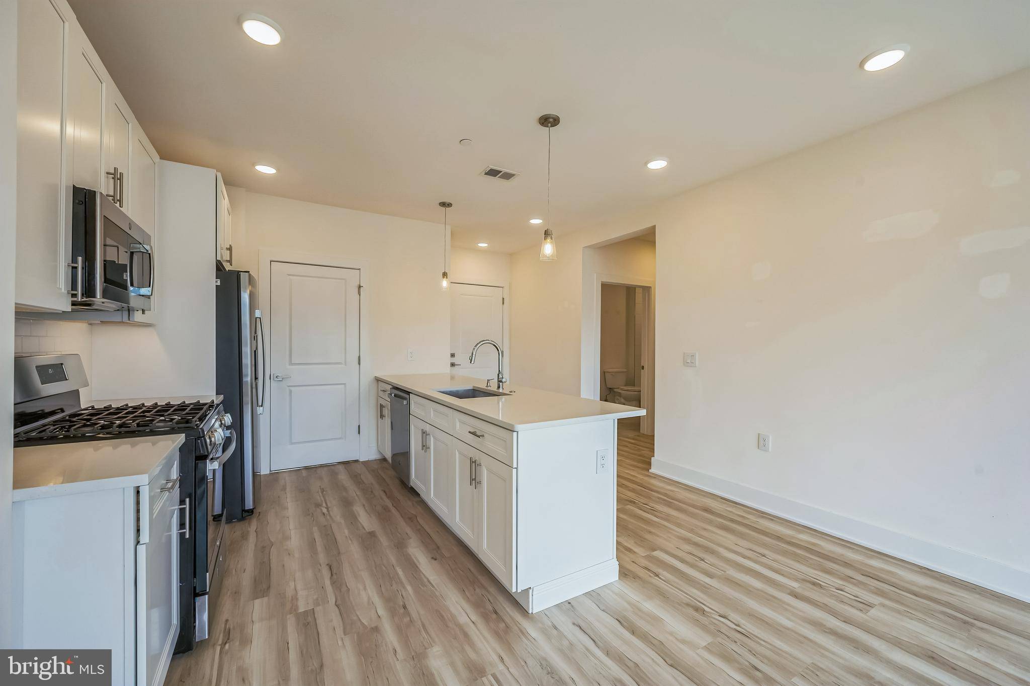 Philadelphia, PA 19123,1148 N 2ND ST #3I