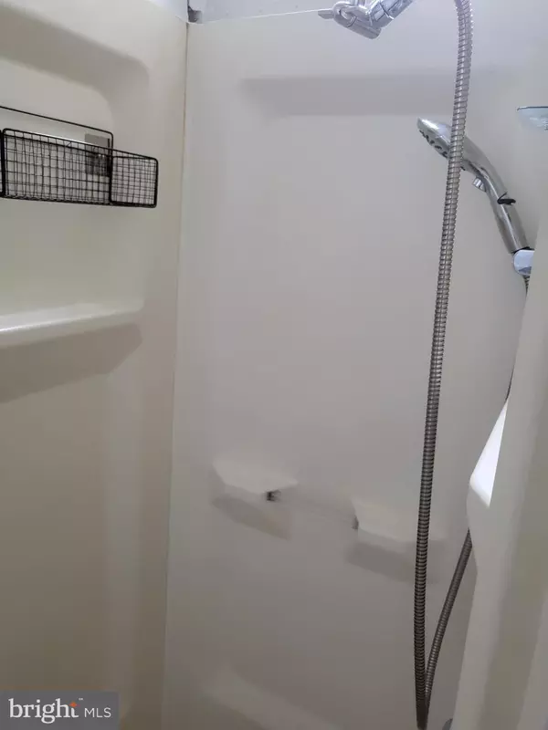 Philadelphia, PA 19139,5820 ARCH ST #1