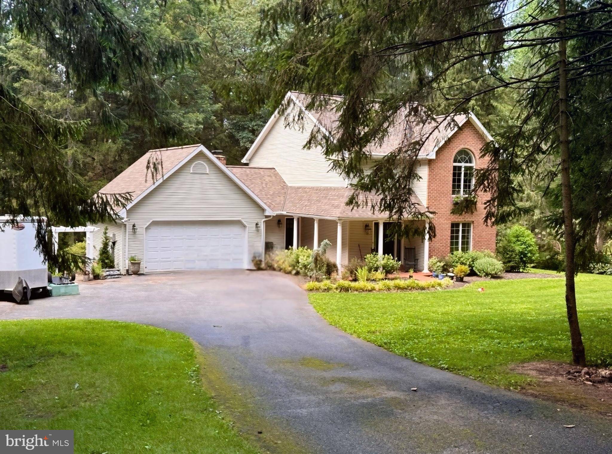 4018 HILLVIEW RD, Temple, PA 19560