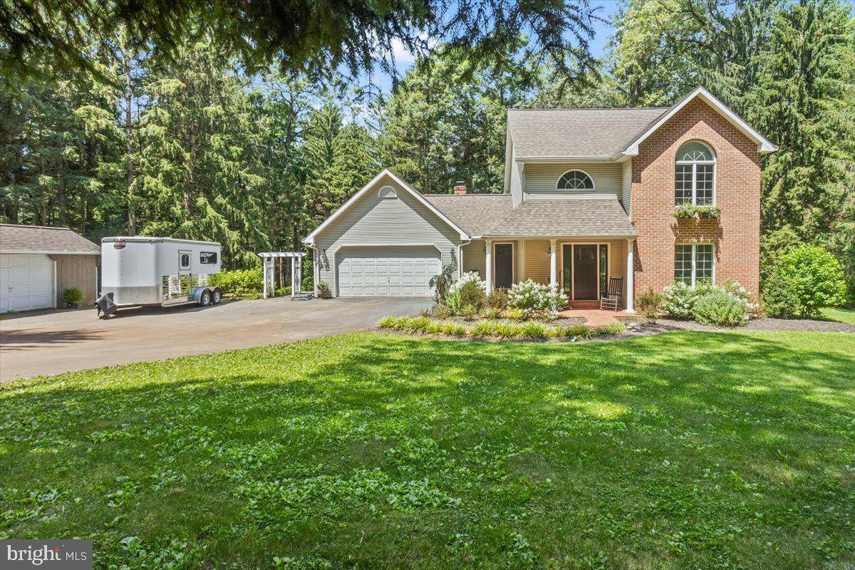 4018 HILLVIEW RD, Temple, PA 19560