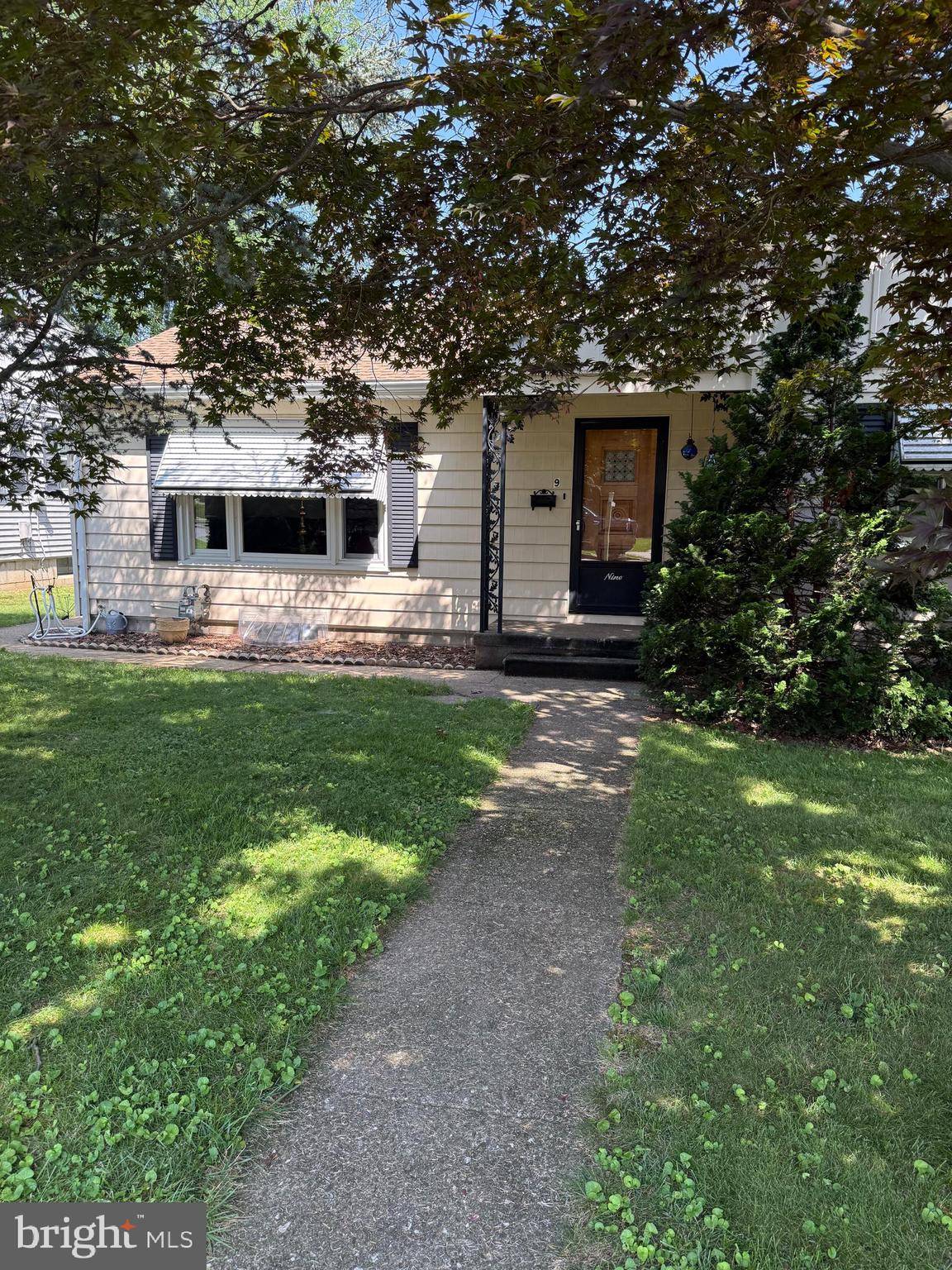 9 LAFAYETTE ST, Hanover, PA 17331