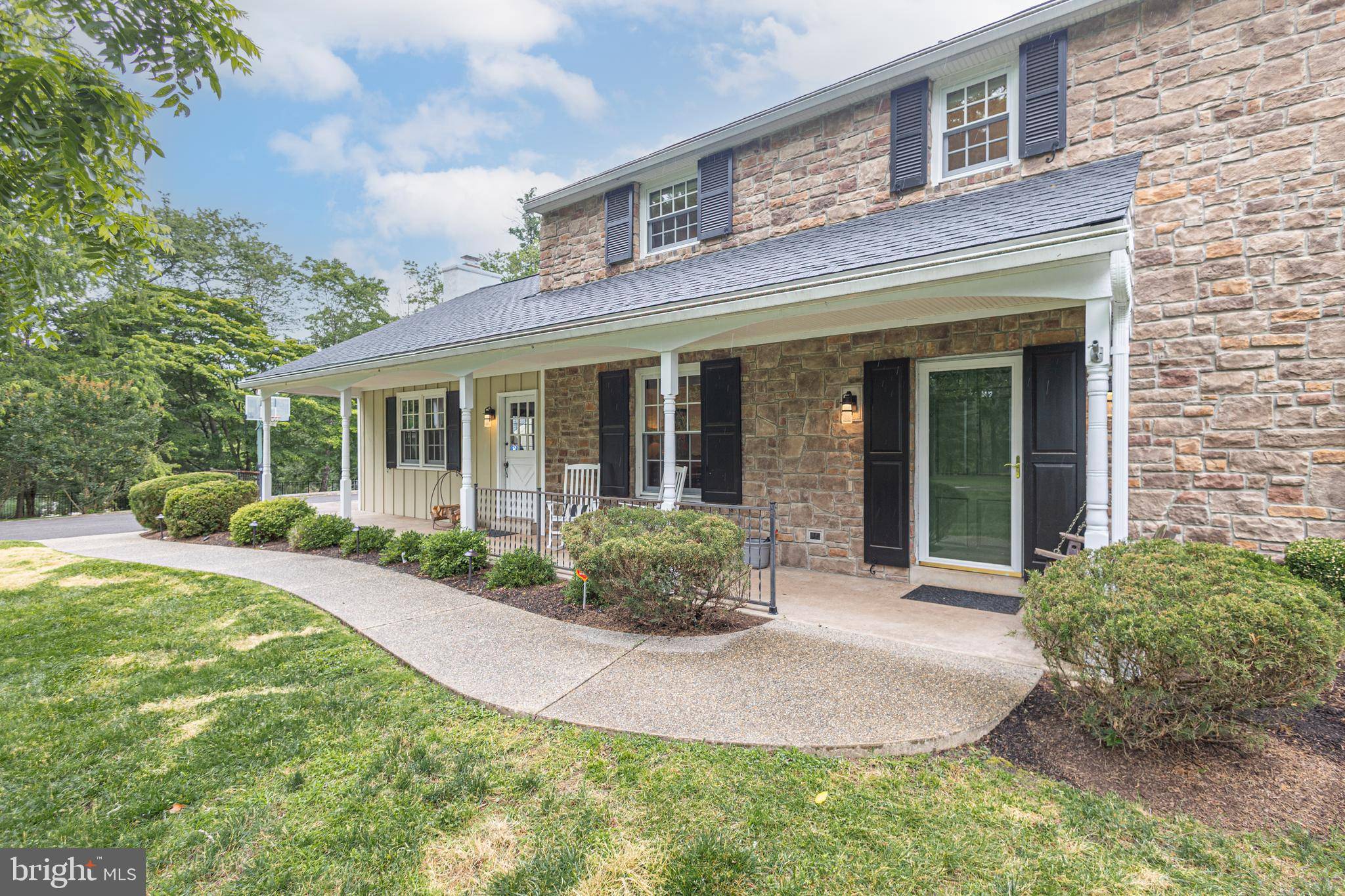 Newtown, PA 18940,1184 SHANNON LN