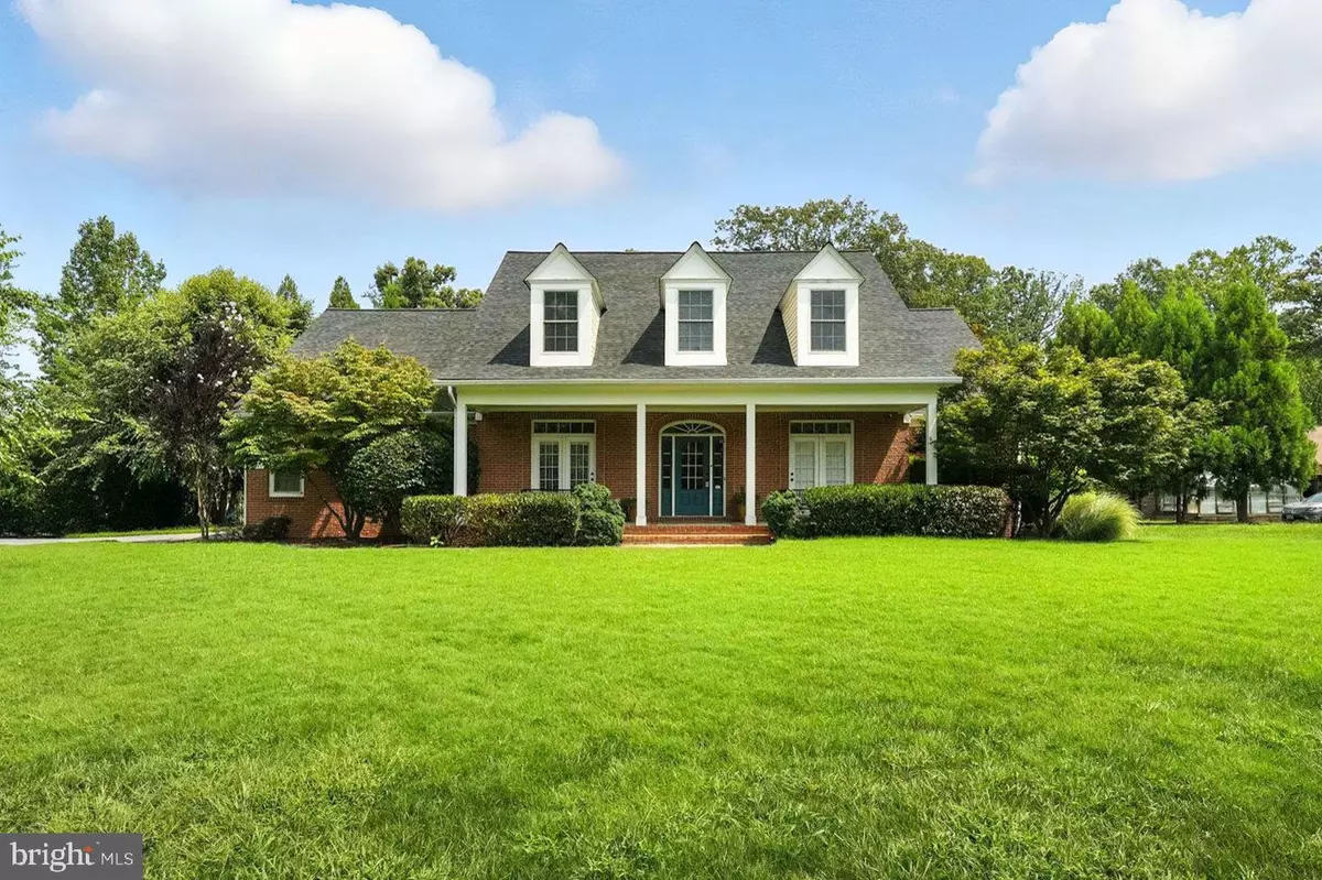 Alexandria, VA 22310,5611 EDGEMONT DR