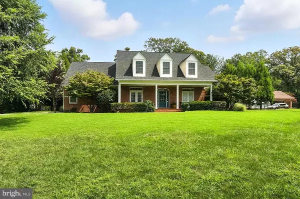 Alexandria, VA 22310,5611 EDGEMONT DR