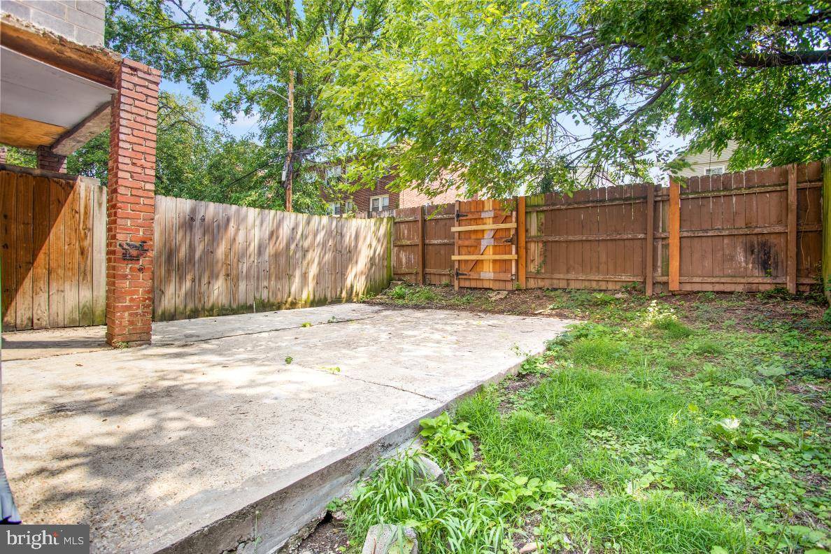 Washington, DC 20032,349 PARKLAND PL SE #B