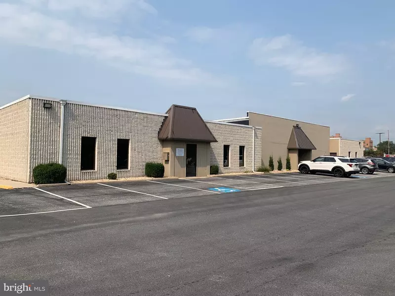 144 S EIGHTH STREET, Chambersburg, PA 17201