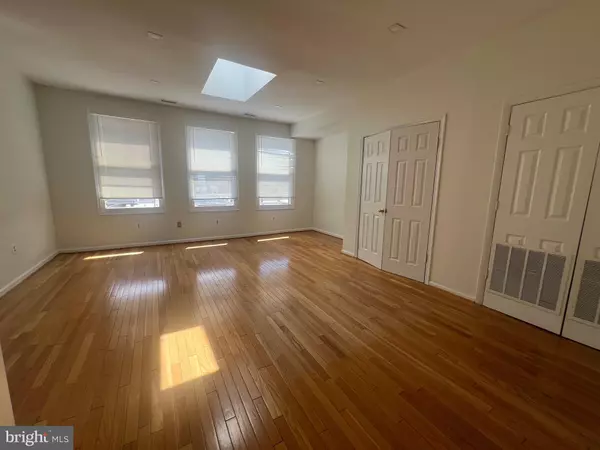 Washington, DC 20002,1324 H ST NE #2