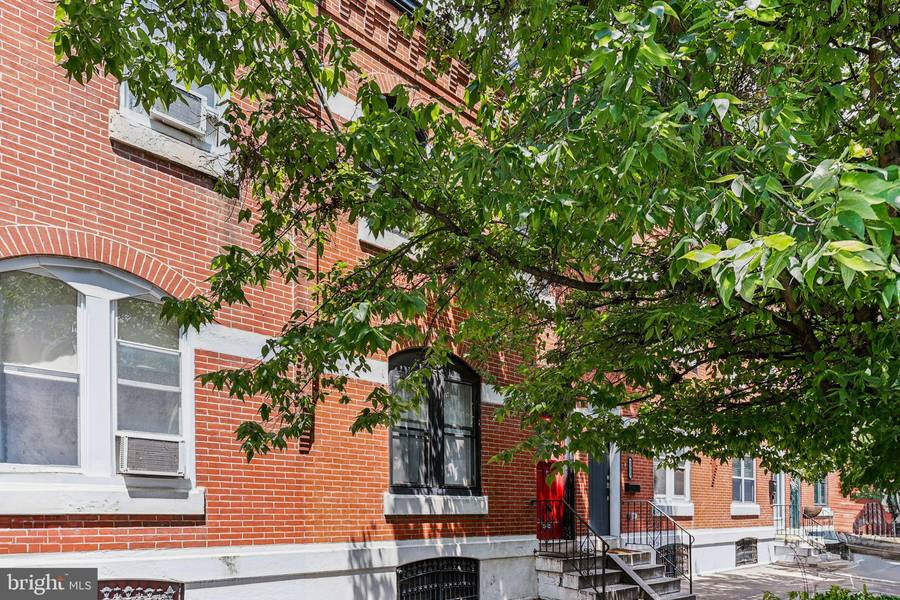 2335 CHRISTIAN ST, Philadelphia, PA 19146
