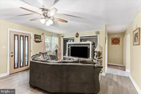 Wilmington, DE 19804,305 ROSEMONT DR
