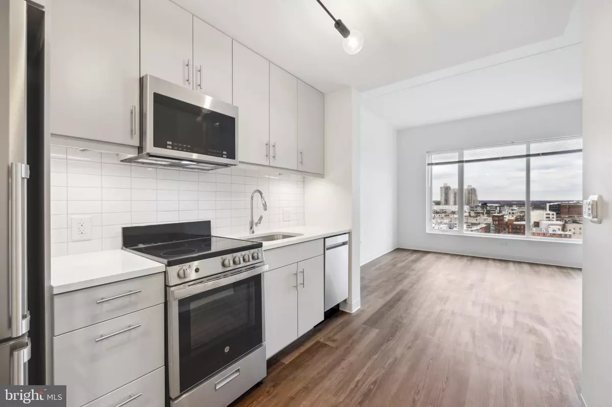 Philadelphia, PA 19123,569 N 5TH STREET #928
