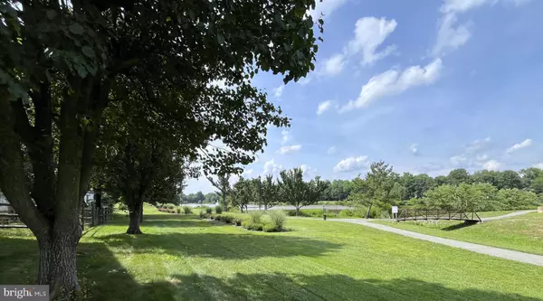 Waldorf, MD 20603,6418 COPPERHEAD CT