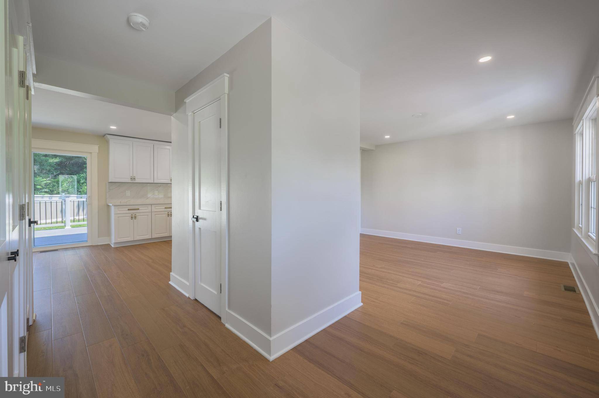 Cinnaminson, NJ 08077,1590 WYNWOOD DR