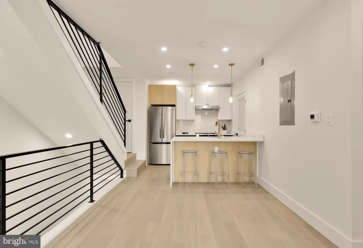 Washington, DC 20011,3923 14TH ST NW #PH7