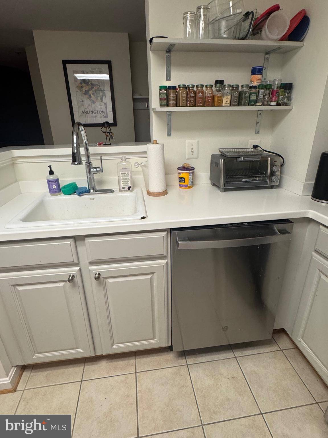 Arlington, VA 22203,3835 9TH ST N #1007E