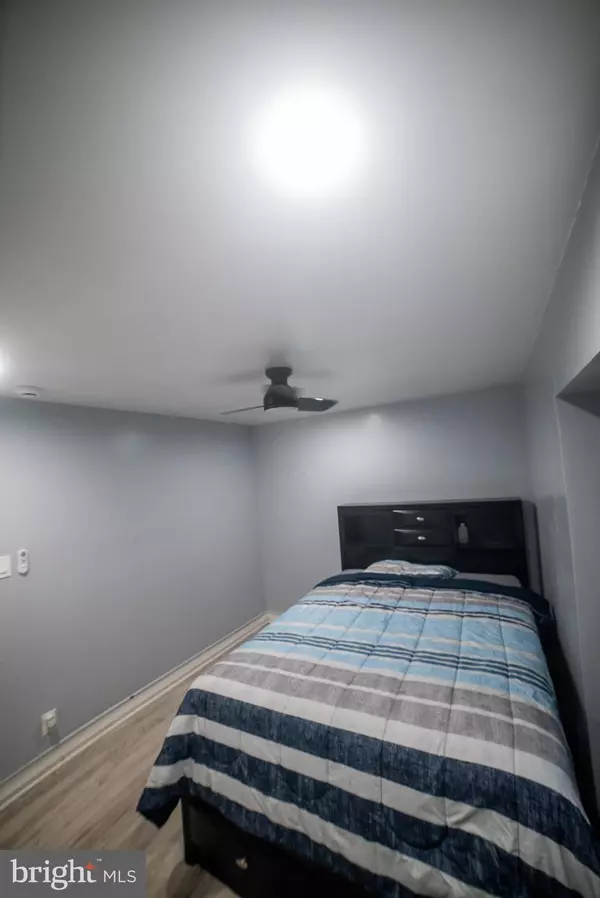 Philadelphia, PA 19126,6515 N PARK AVE