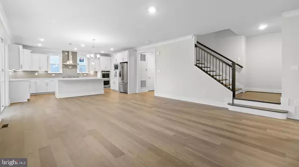 Alexandria, VA 22308,8281 COLLING MANOR CT