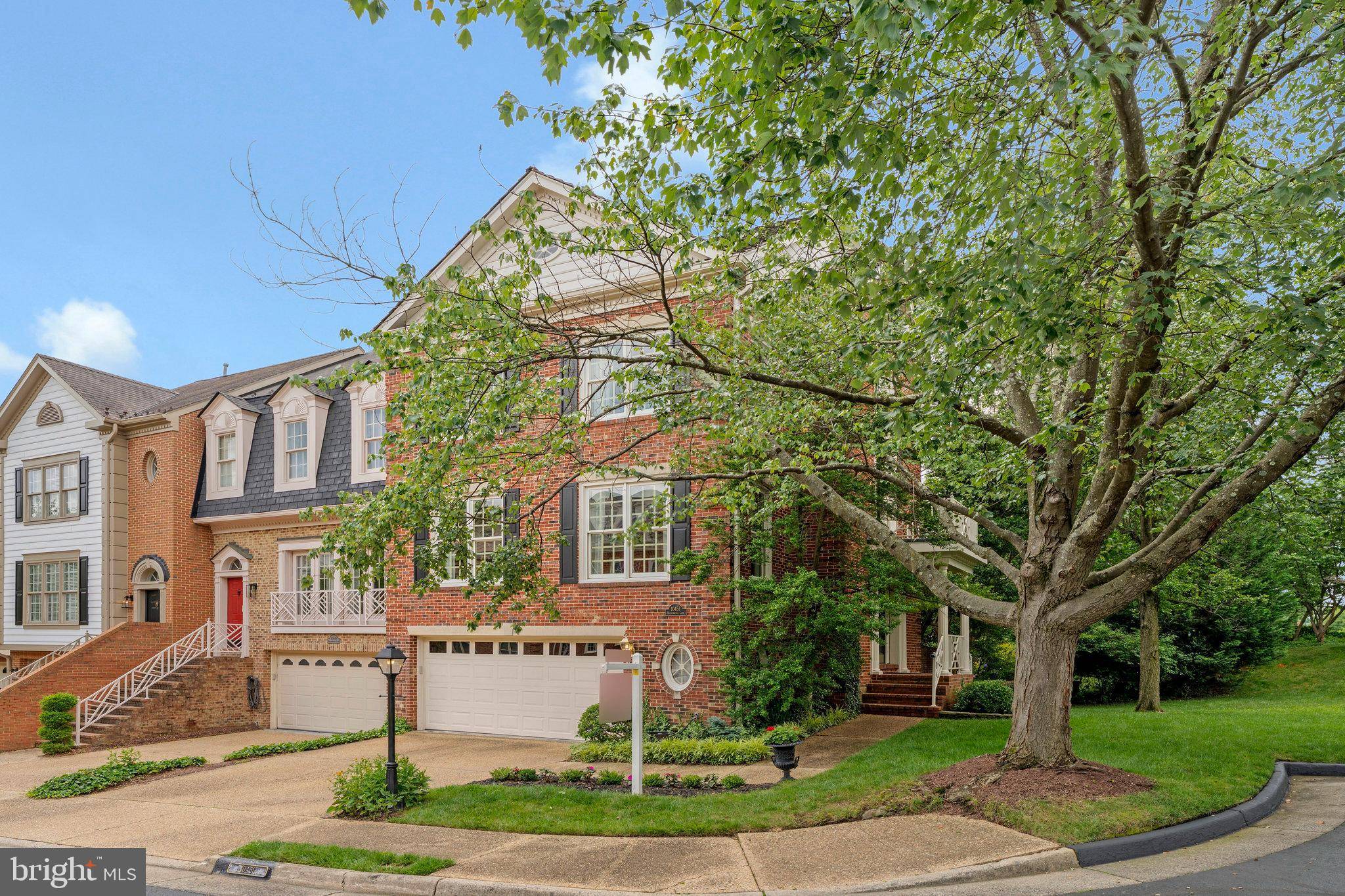 10451 BRECKINRIDGE LN, Fairfax, VA 22030