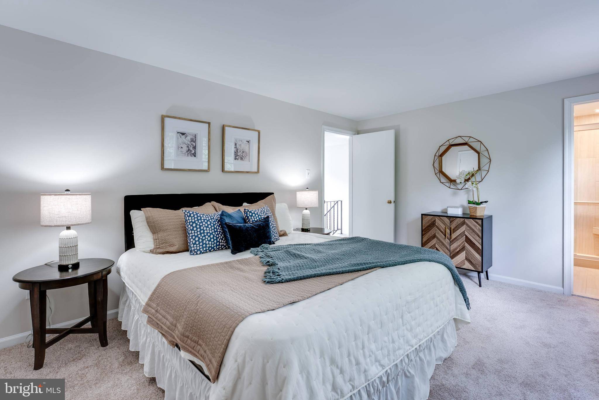 Annandale, VA 22003,8702 PAPPAS WAY