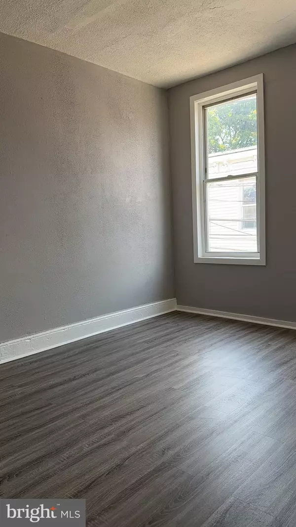 Philadelphia, PA 19133,2863 N LEITHGOW ST