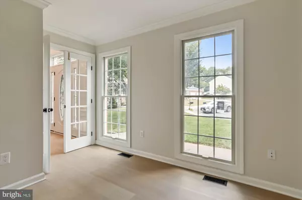 Frederick, MD 21703,5301 SOVEREIGN PL