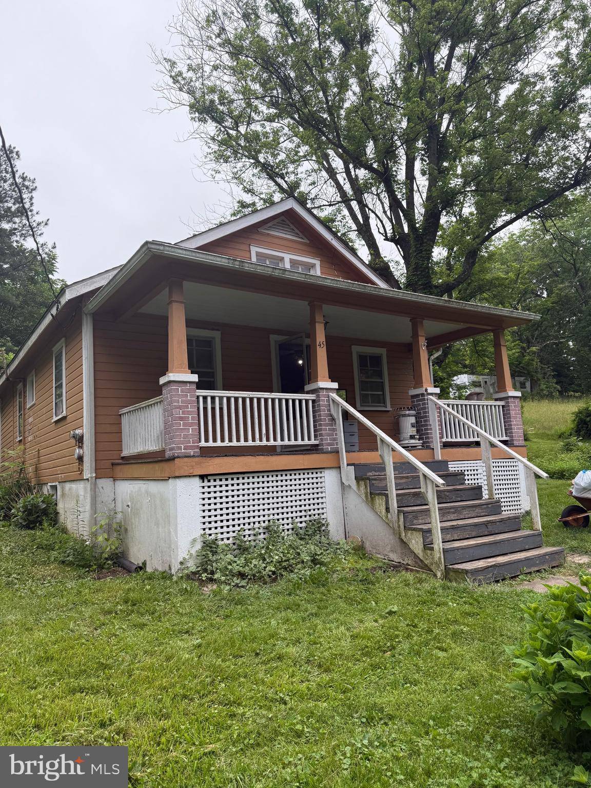 45 PANSY LN, Paw Paw, WV 25434