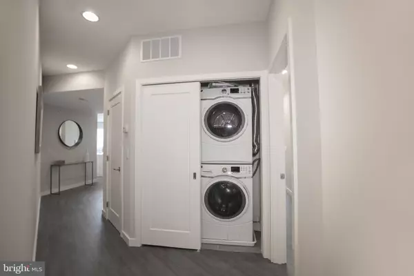 Philadelphia, PA 19130,1508 RIDGE AVE #201