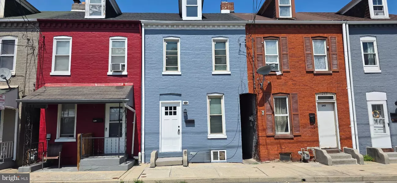 247 N 2ND ST, Columbia, PA 17512