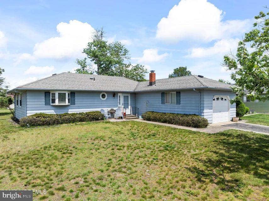 7 LE DIAMANT ST, Toms River, NJ 08757