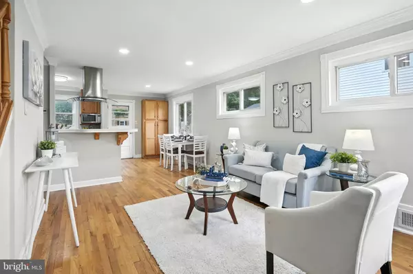 Alexandria, VA 22307,6900 RADCLIFFE DR