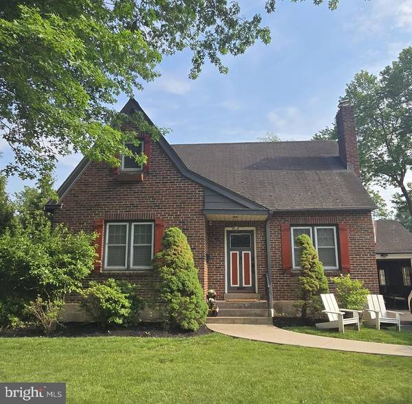 140 KREUTZ AVE, Doylestown, PA 18901