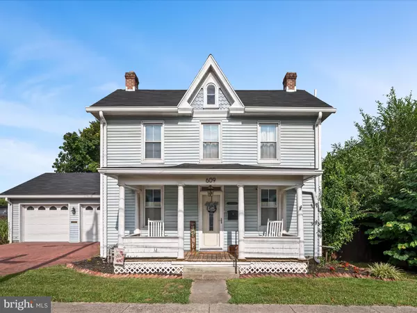 609 WEST VIRGINIA AVE, Martinsburg, WV 25401