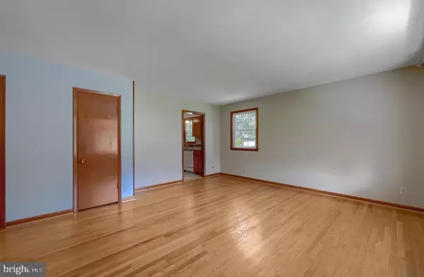 Accokeek, MD 20607,15805 MENK RD