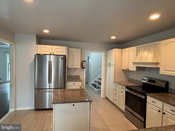 Cherry Hill, NJ 08002,21 DARBY LN