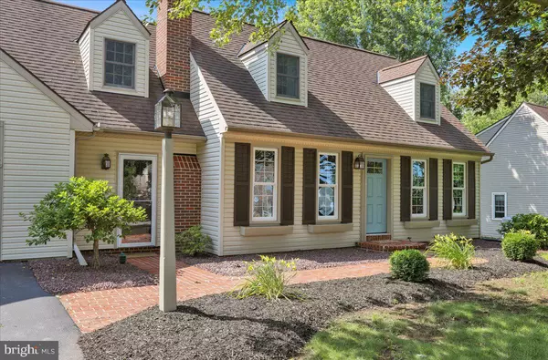 Lititz, PA 17543,208 QUEENS GATE RD