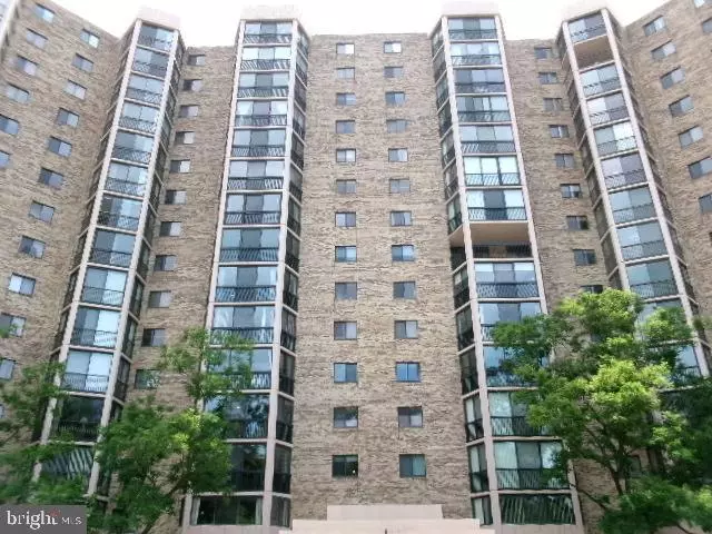 Alexandria, VA 22303,5904 MOUNT EAGLE DR #210