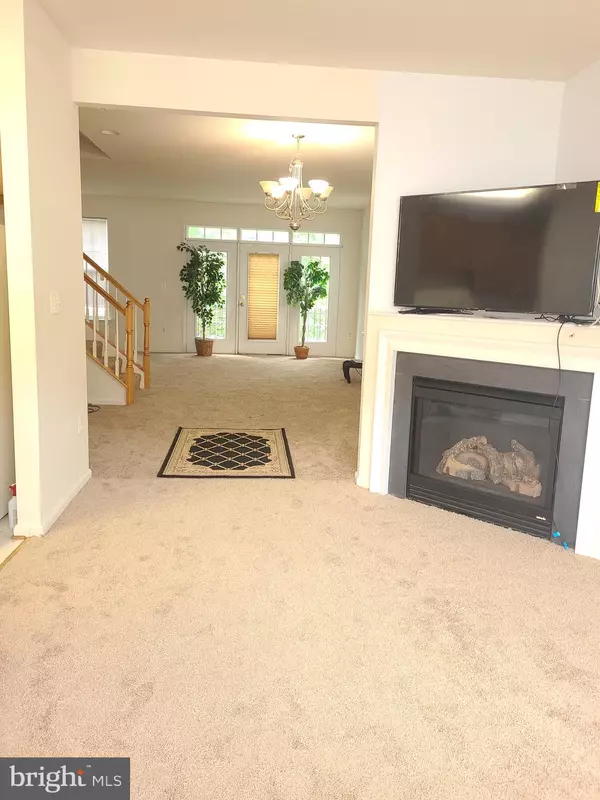Alexandria, VA 22303,2340 HUNTINGTON STATION CT
