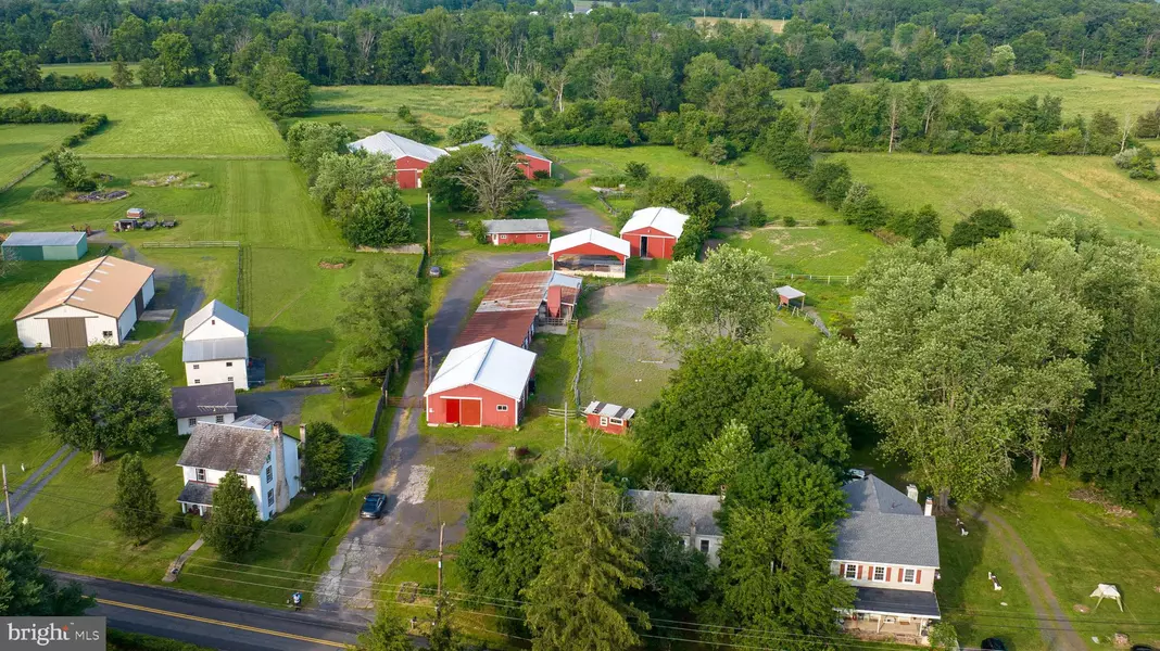 1035 OLD BETHLEHEM RD, Perkasie, PA 18944