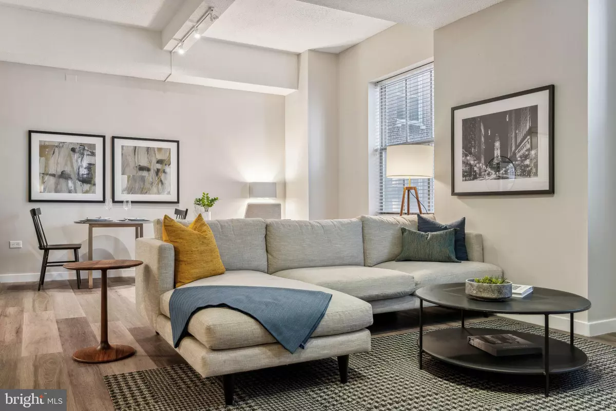 Philadelphia, PA 19107,875 SANSOM STREET #612