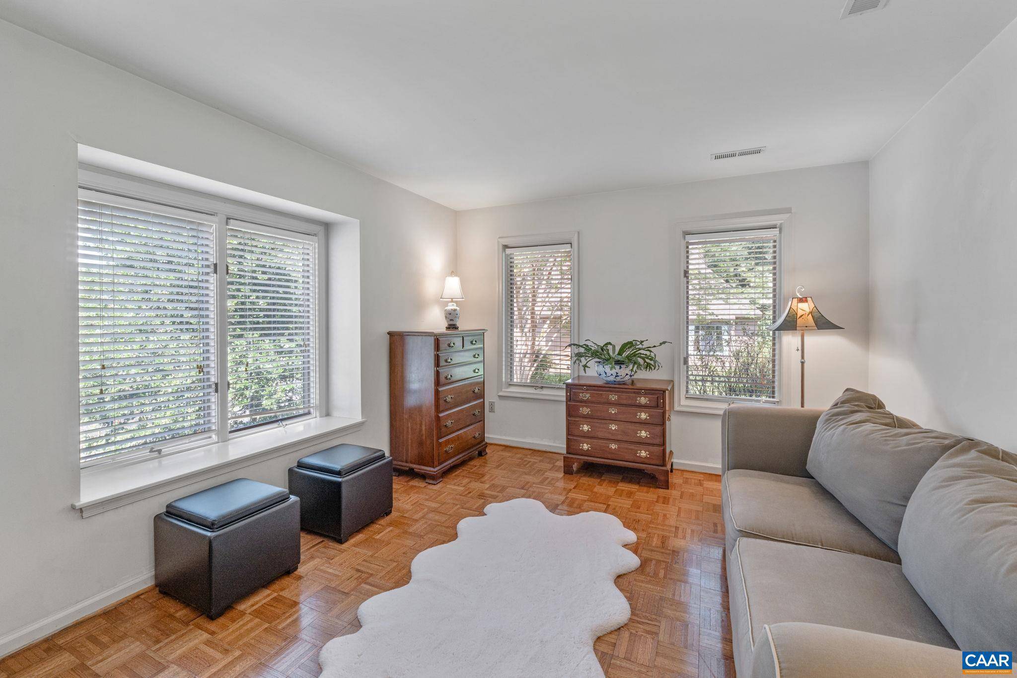 Charlottesville, VA 22901,4870 MECHUMS RIVER RD