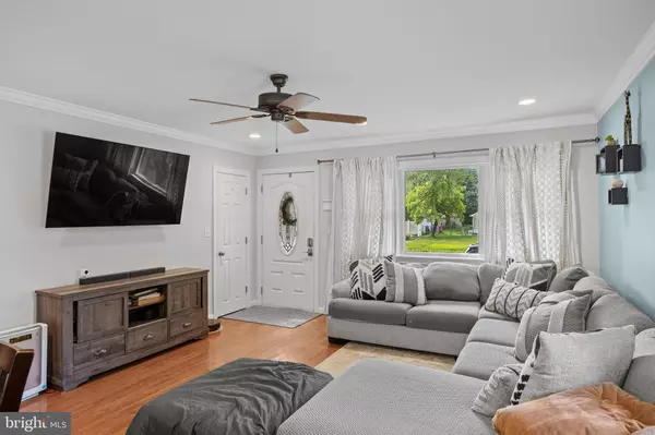 Mount Holly, NJ 08060,7 TINKER DR